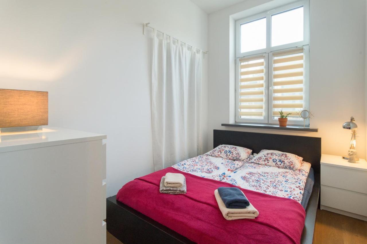 Apartment Modern, Stylish And Comfy In Trendy Jewish Quarter